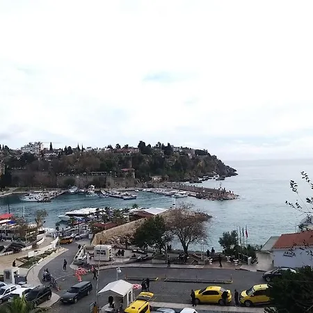 Great Location! Old Town 1+1 Antalya