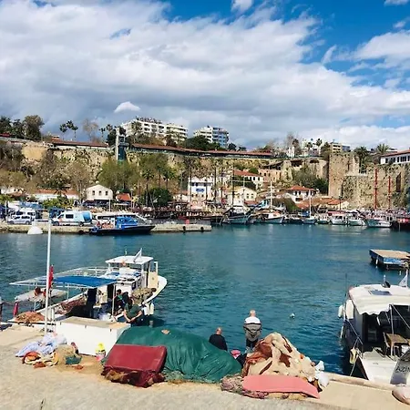 Great Location! Old Town 1+1 Antalya